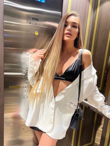 Виолетта Лучшая Блондинка фото 3